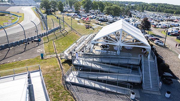 SAHLEN'S PIT INN image
